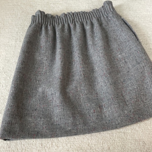 JCREW SKIRT- WOOL GREY FLECKED MARLED COLOR. SIZE 0. - Picture 4 of 4